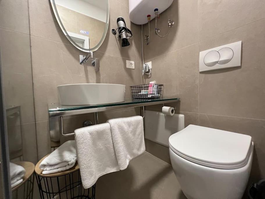 Jonexh Apartments Тирана Экстерьер фото